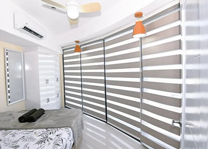 Neil's Cozy Crib In Jtower